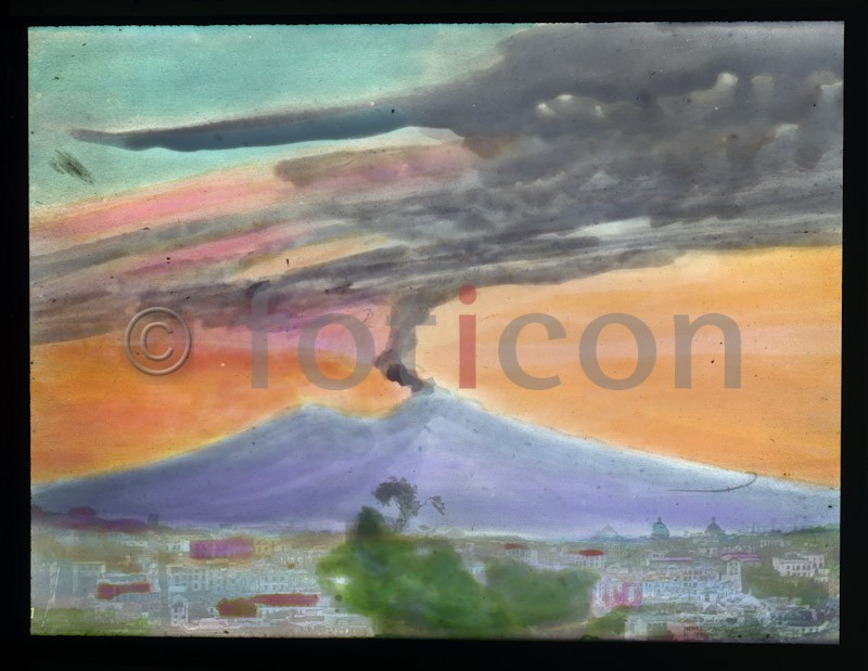 Die Rauchwolken ; The smoke - Foto foticon-simon-vulkanismus-359-022.jpg | foticon.de - Bilddatenbank für Motive aus Geschichte und Kultur